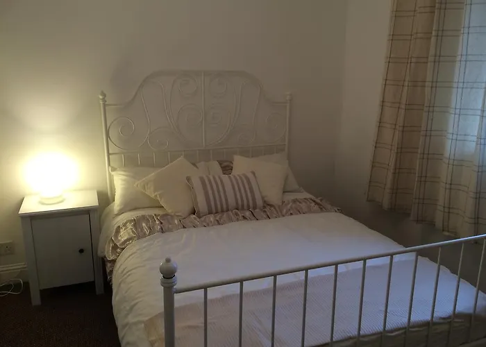 Heart Of Nyaraló Kinsale